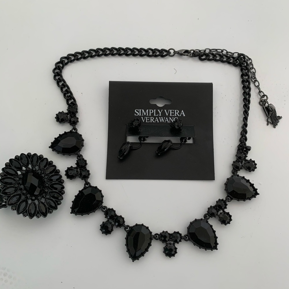 Vera Wang set